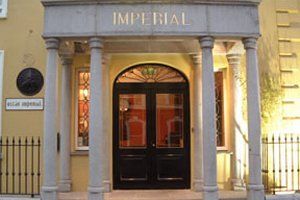 Imperial Hotel ทราลี ภายนอก รูปภาพ